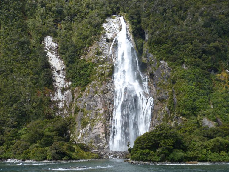 Bowen Waterfall