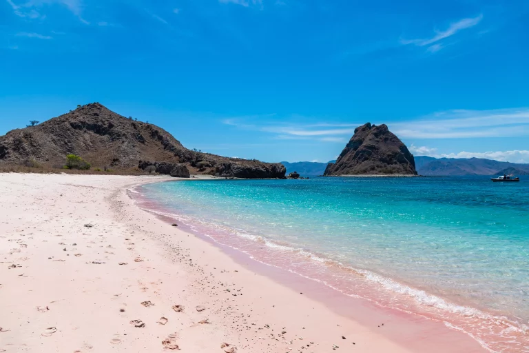 Pink Sand Beach, Harbour Island, Bahamas