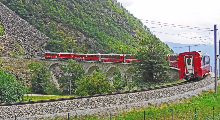 The Rocky Mountaineer- Canada